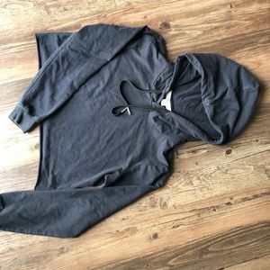 Cropped hoodie